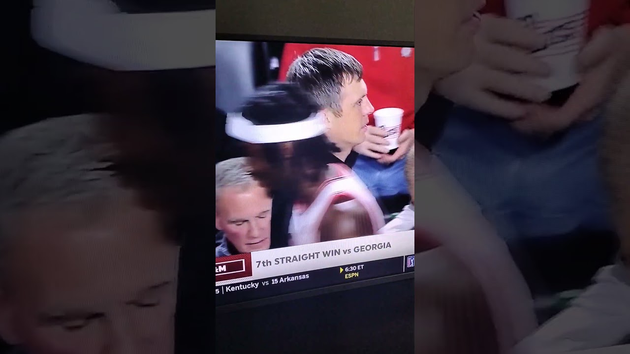 Mike White loses ANOTHER home game at Georgia. 