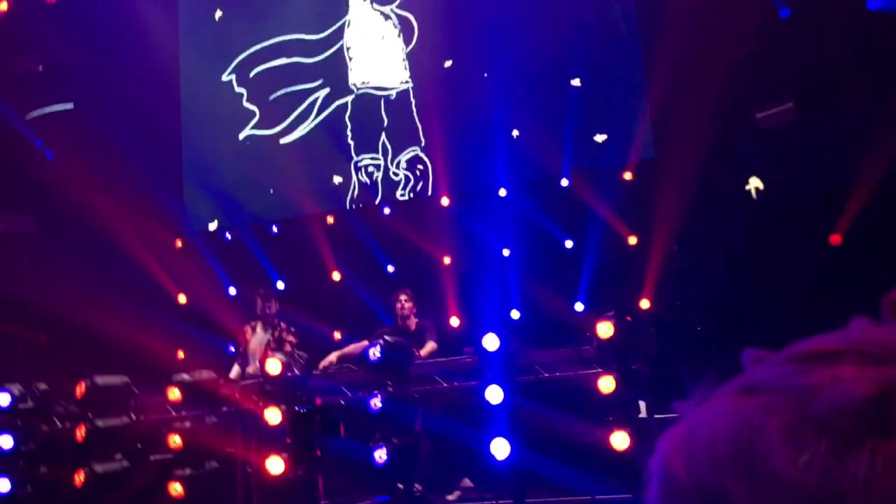 NEW SONG - The Chainsmokers & Coldplay - Something Just Like This - LIVE 24/02/2017