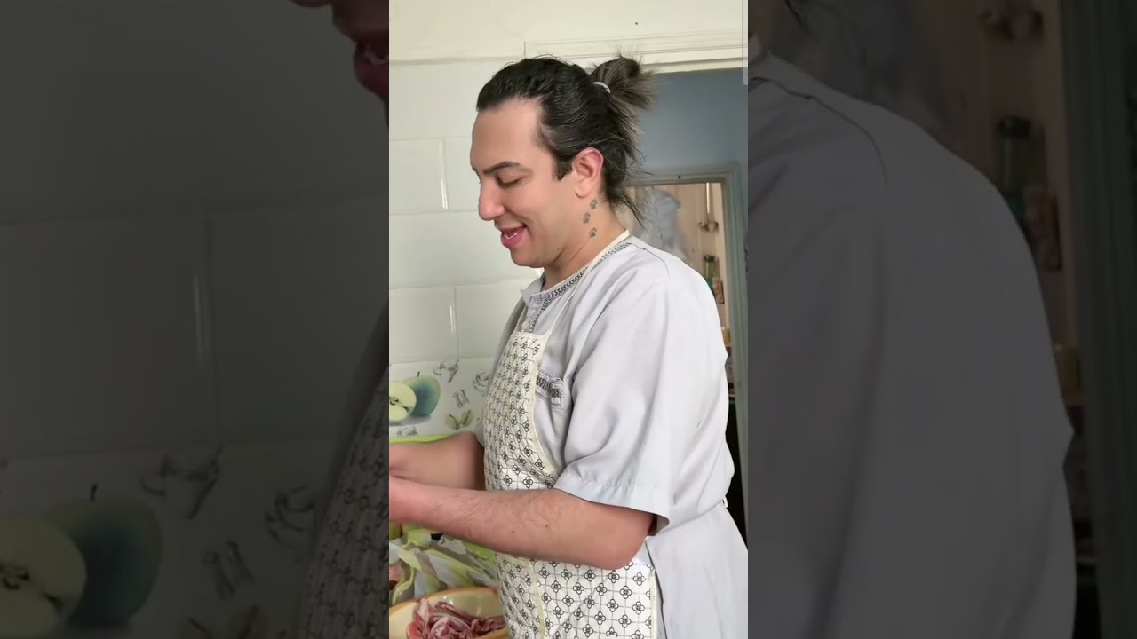 جزء الثاني :: جميلة  دارت قفة رمضان هيا وصحباتها  للمساكين 