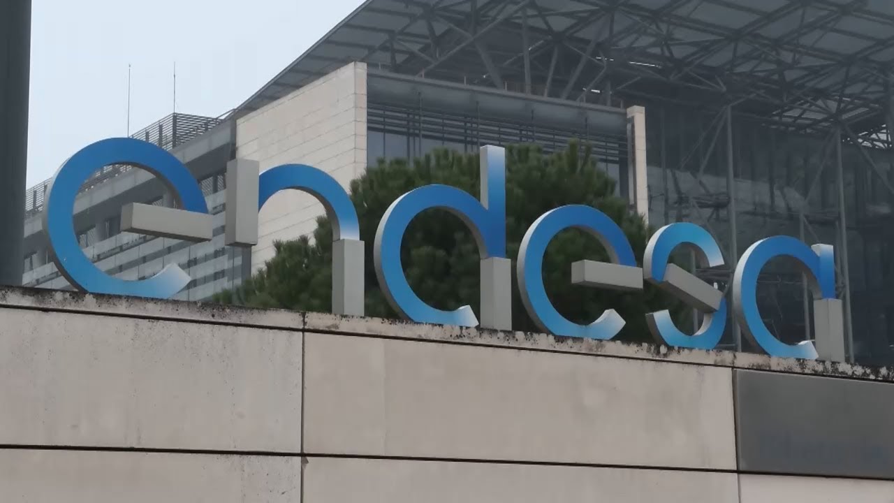 Endesa alerta a sus clientes del robo de datos bancarios tras sufrir un hackeo