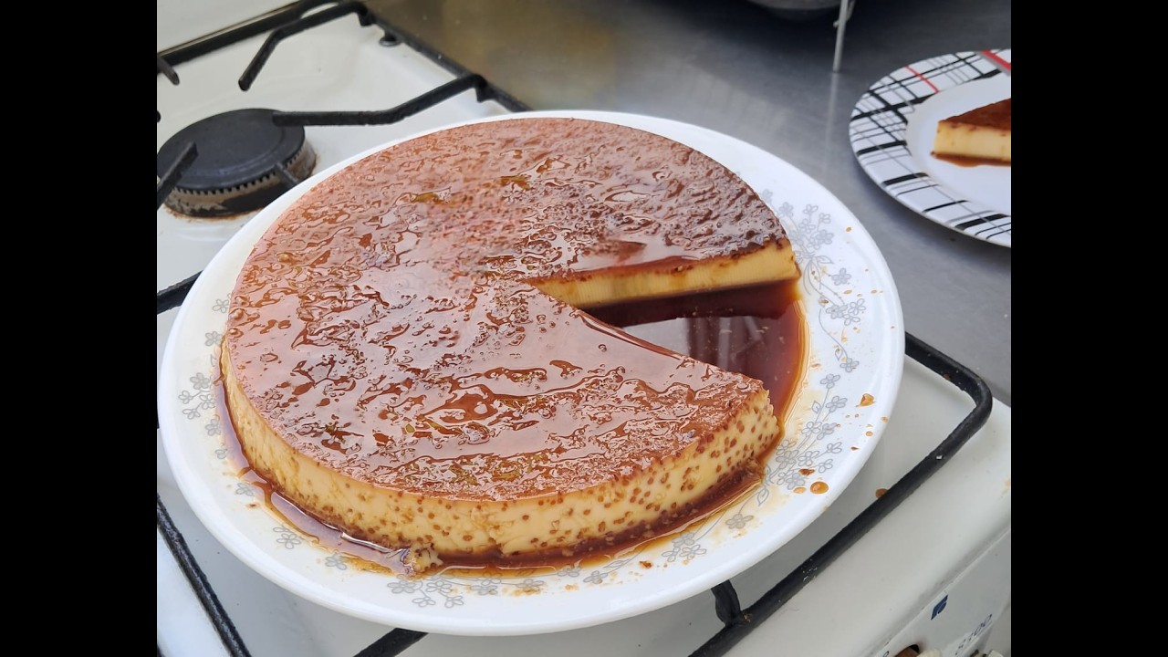 ¡Quesillo o flan que se derrite en tu boca! ¡El postre de los domingos!