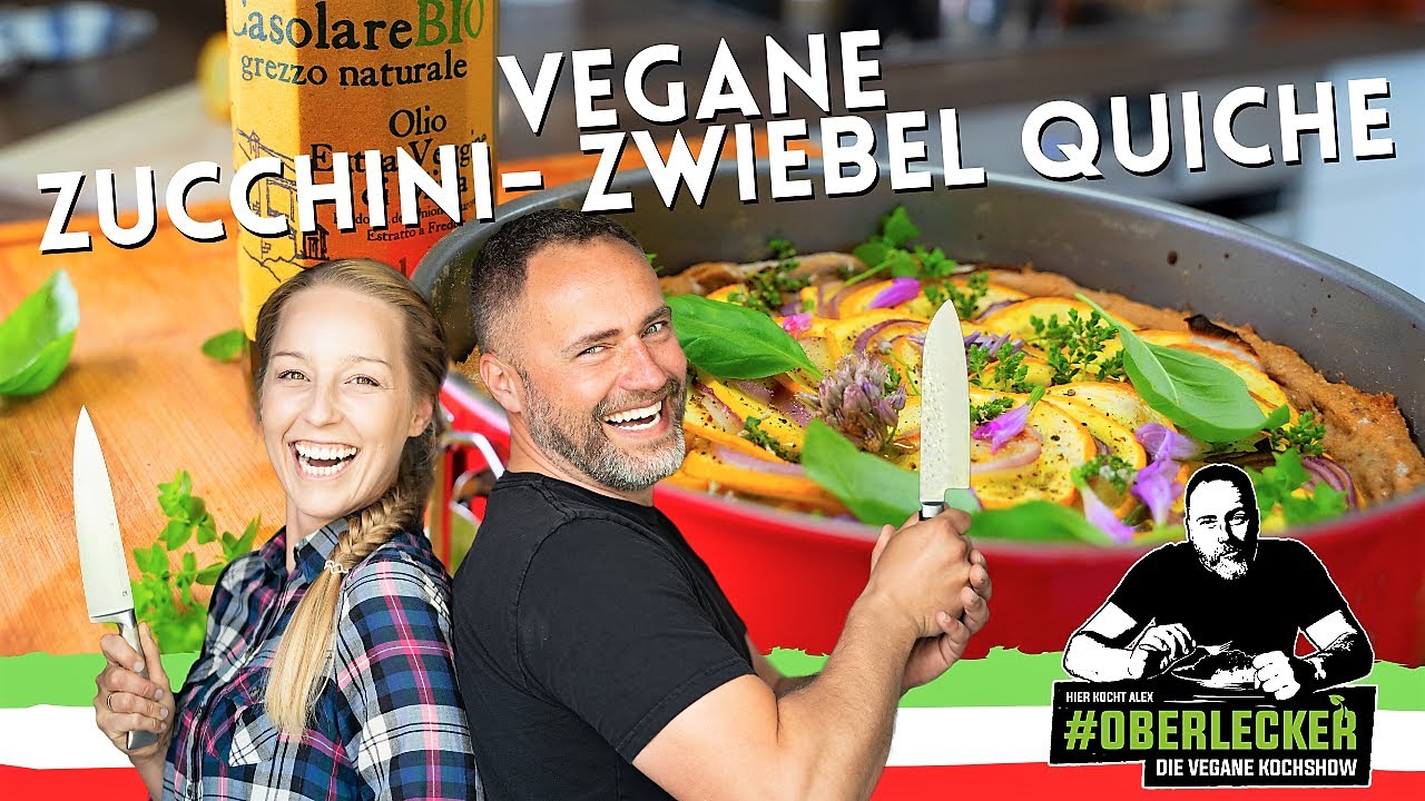 Vegane Zuchini- Zwiebel Quiche. Zucchini & Zwiebeln treffen auf Cashewsahne in einem nussigen Boden😋