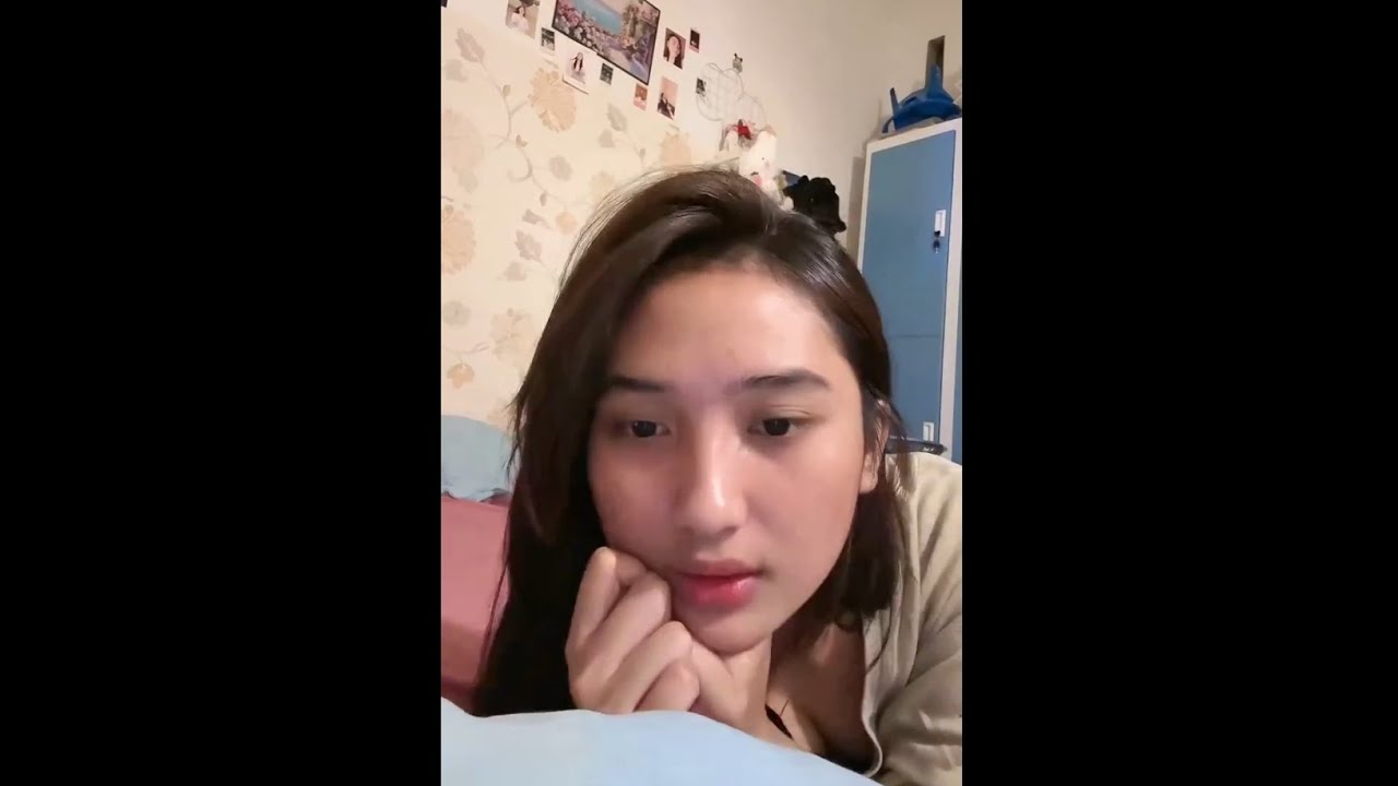 LAGI SANTAY TAPI KELIHATAN SAMPAI DALAM