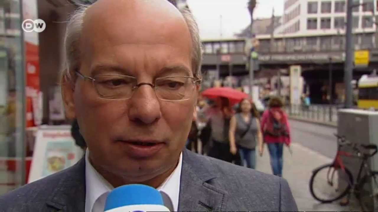 Survey: Are Germans satisfied with their government? | People & Politics