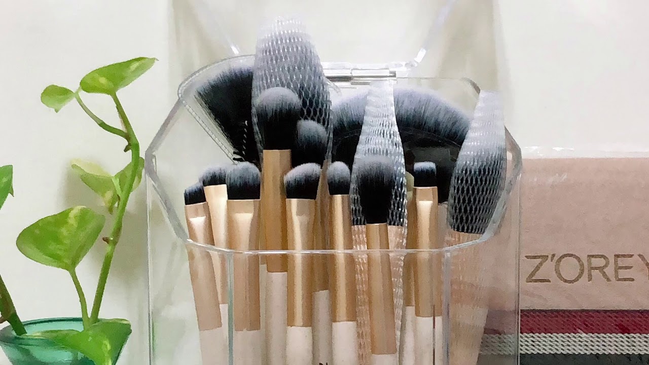 ZOREYA MakeUp brushes set look