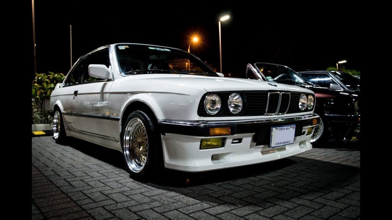 BMW 316 E30 M10 dual Weber Engine night drive