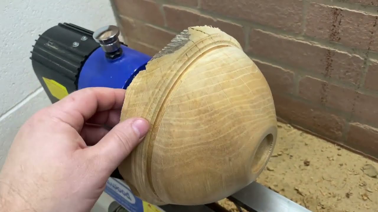 Firewood rescue - Cherry Log - Wood turning