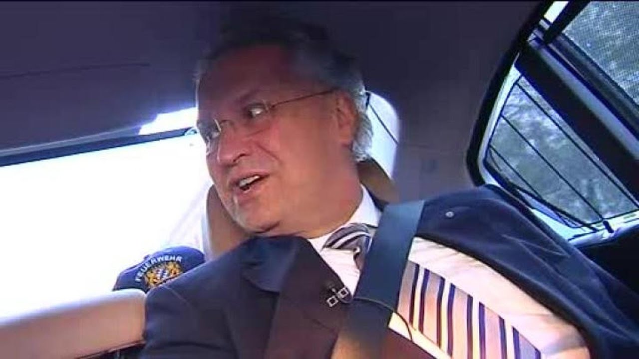 Ein Tag mit Innenminister Joachim Herrmann - 110 - Das Polizeimagazin