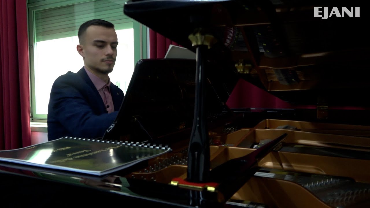 Nga piano te kompozimi: Rrugëtimi artistik i Rei Kitës