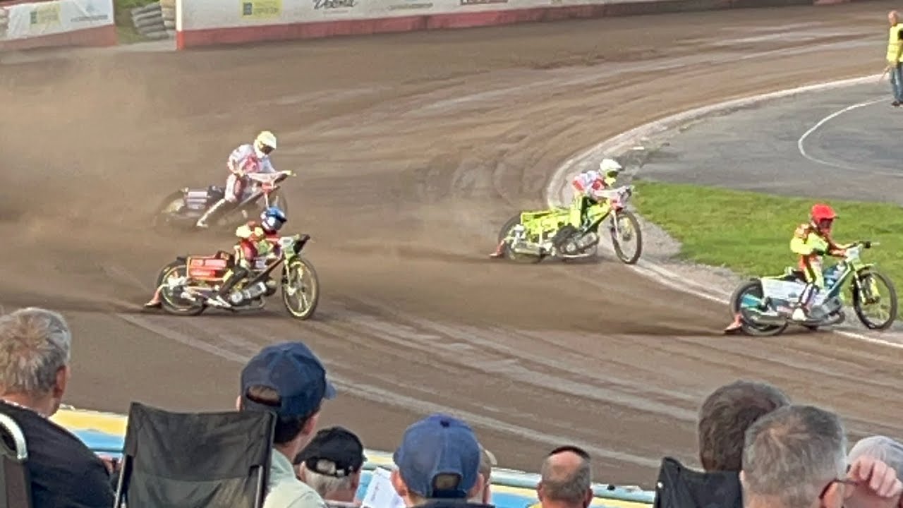 Lejonen VS Rospiggarna | CRASH + All The Action