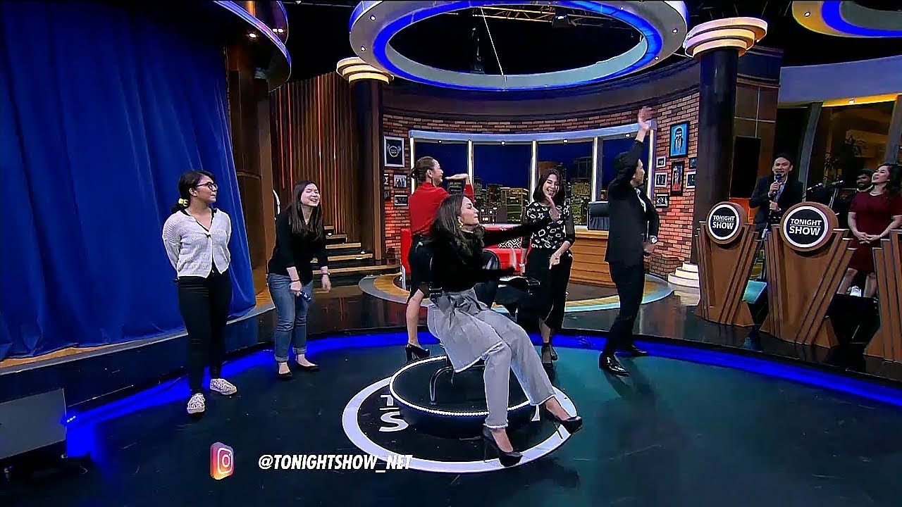 Gara gara Tingkah Enzy Semua Orang Pada Goyang