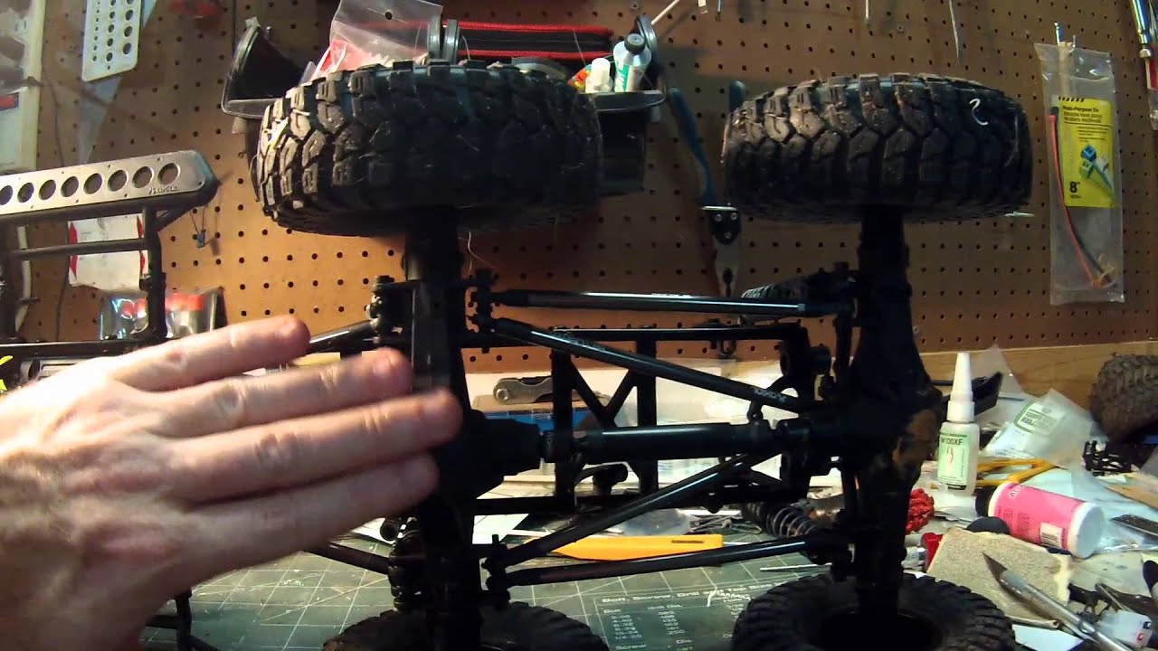 Scale 4x4 R/C Builds an Axial SCX10 6x6