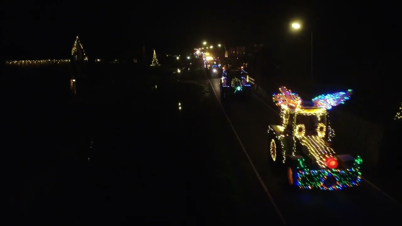 De volledige optocht van verlichte trekkers door Ankeveen op 20 december 2025