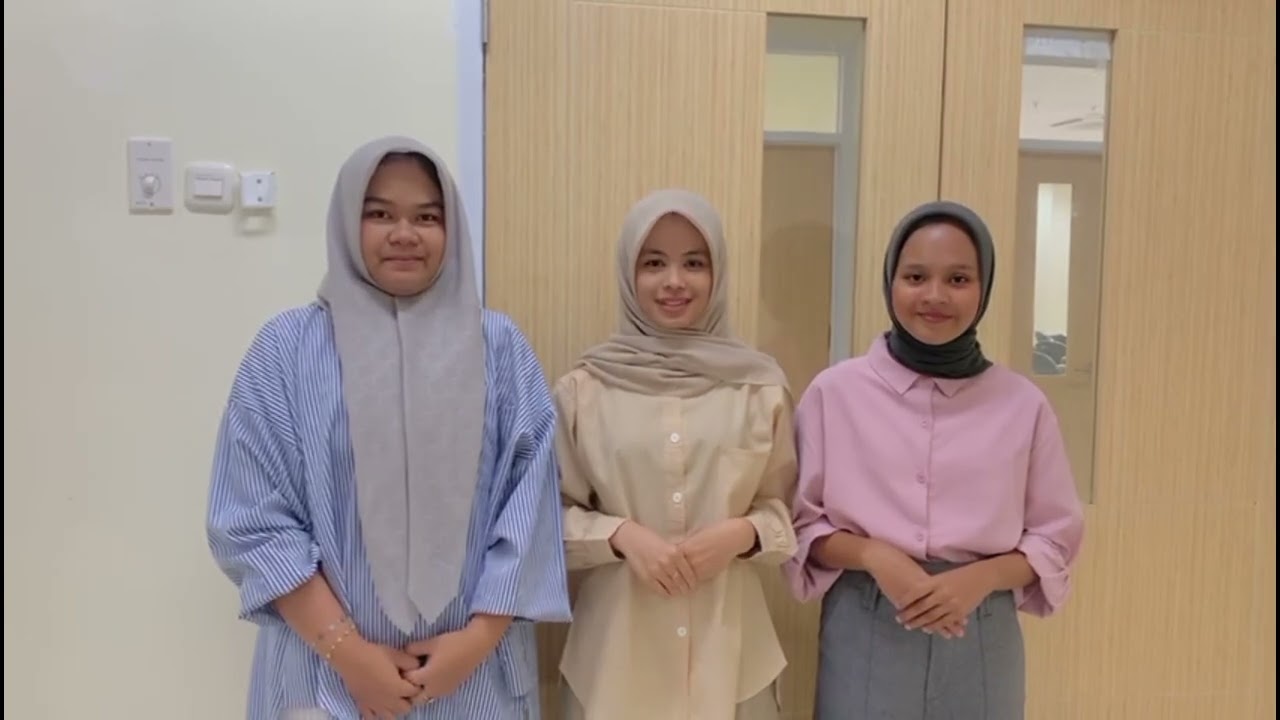 PRAKTEK MENELPON SEBAGAI SEORANG SEKRETARIS