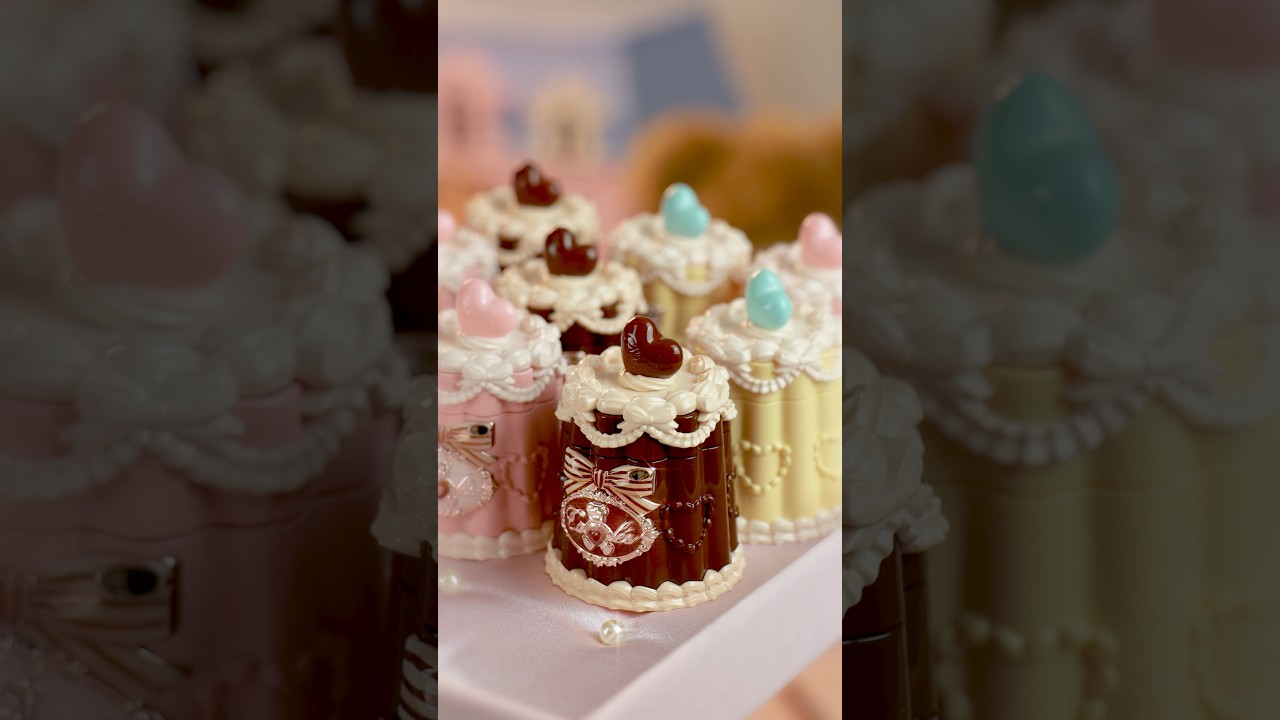 Makeup or Dessert? 🍰🧸🎀