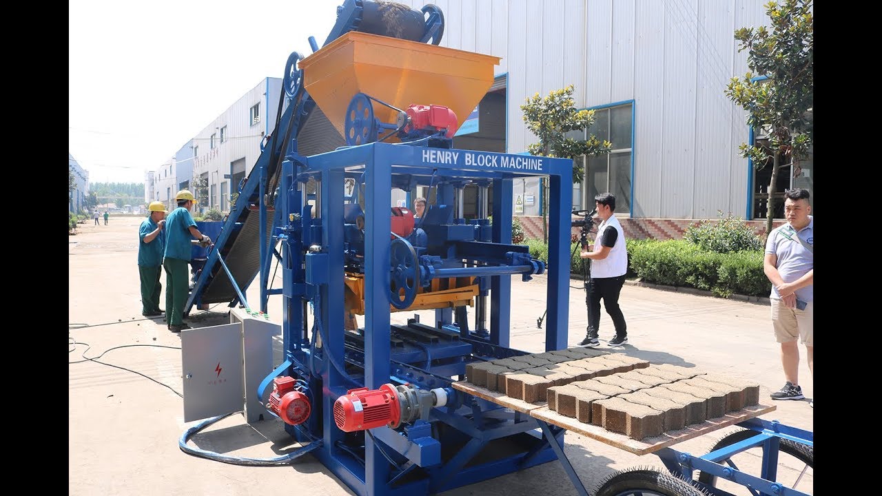 QT4-24-semi automatic vibration concrete cement interlocking paving block making machine for Ghana