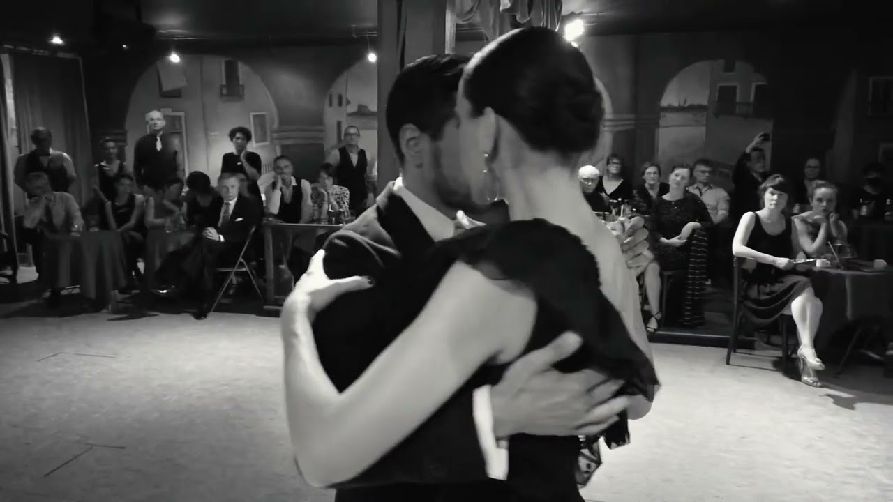 Amanda & Adrián Costa / Seguime si podés / Tangueria du port / Avril 2022 [NB]