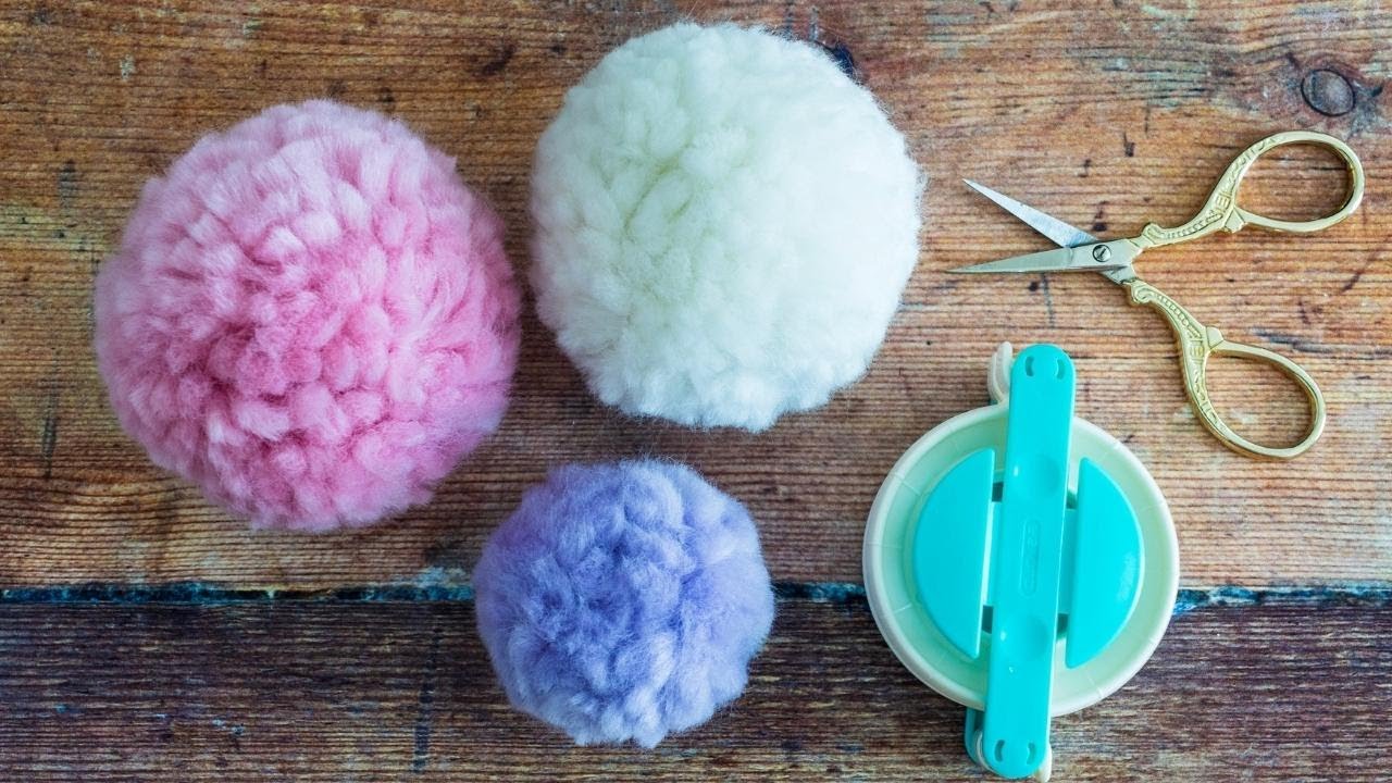 Как сделать помпон с помощью машины для помпонов (CLOVER - Easy DIY!)