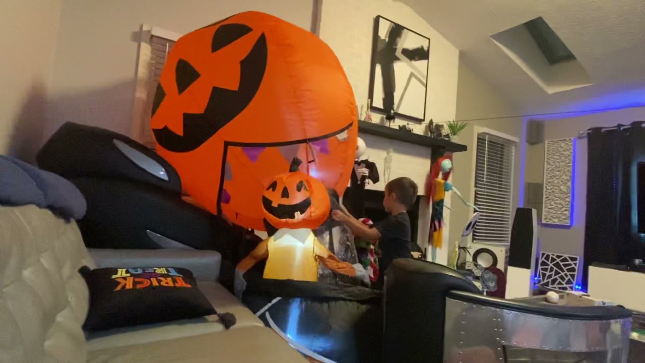 Hyde and Eek Pumpkin Hot Air Balloon inflatable from Target 2021. Target 🎯 haul
