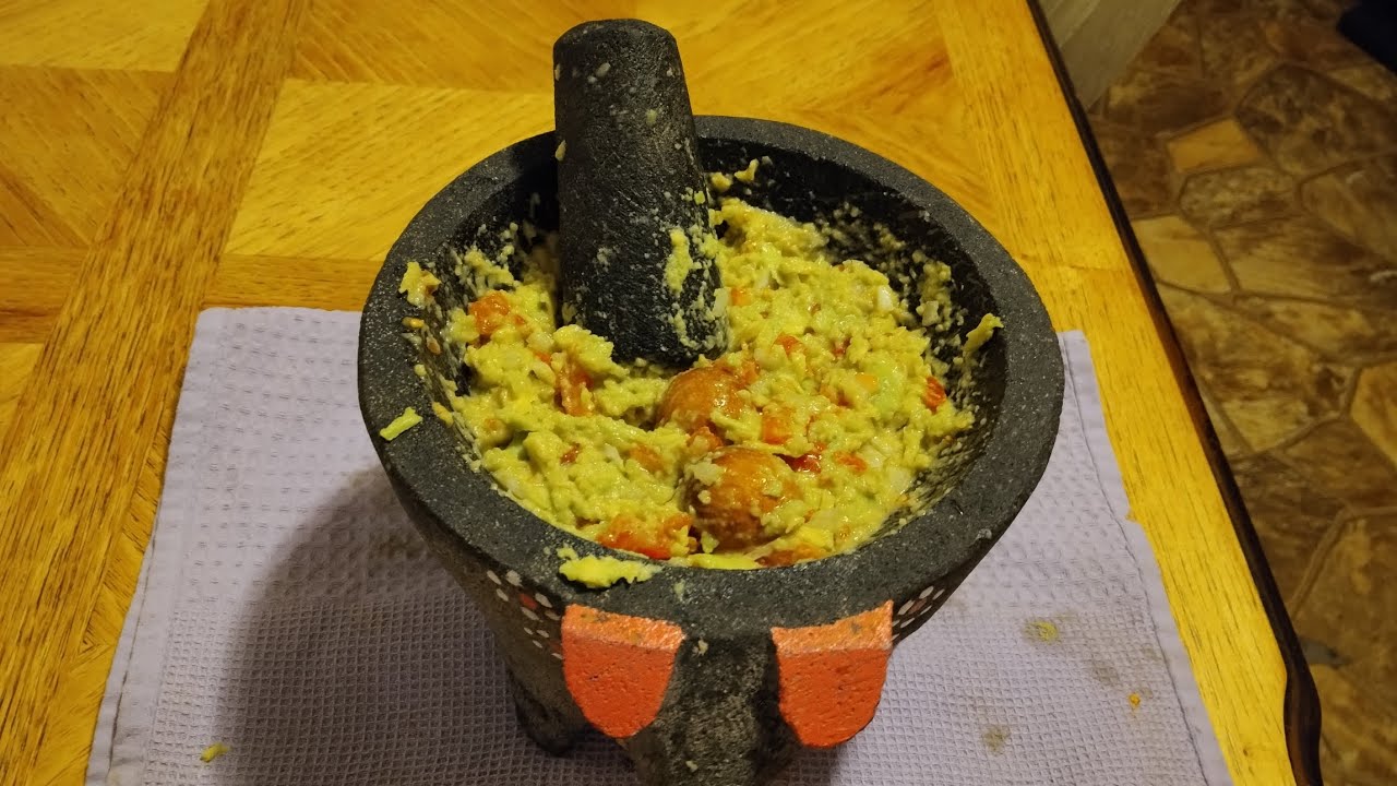 my mamaws home made guacamole recipe!