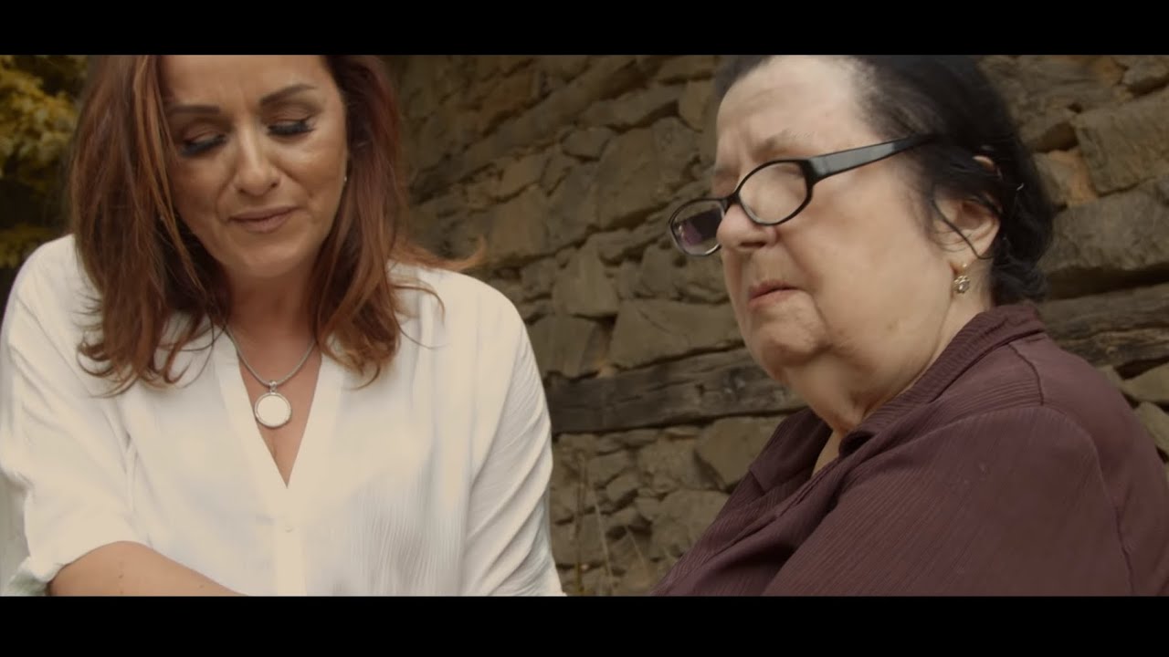 Shqipe Kastrati shperthen ne vaj ,në perkujtim të aktores se ndjerë Leze Qena