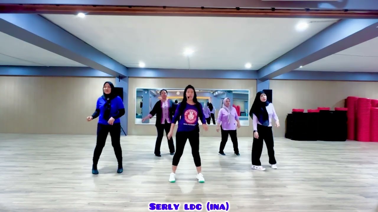 Strutt It / Danced by Serly LDC (INA) ​