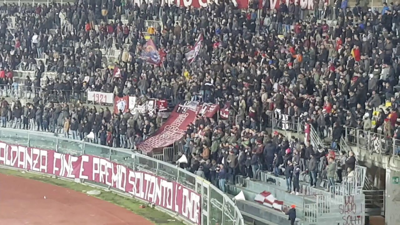 Livorno Ultras, 30.12.2017 AS Livorno - AC Prato 2:0 Support Stimmung Tifo Tifosi