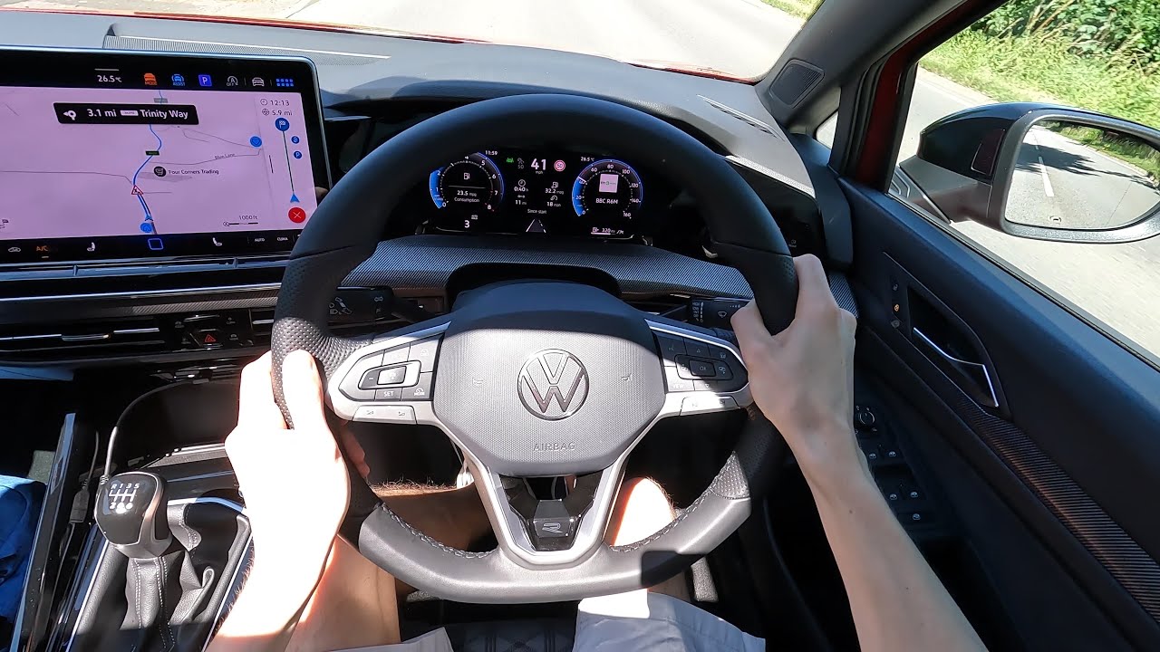 2024 VW Golf R-Line 1.5 TSI 150 PS 6-spd Manual POV
