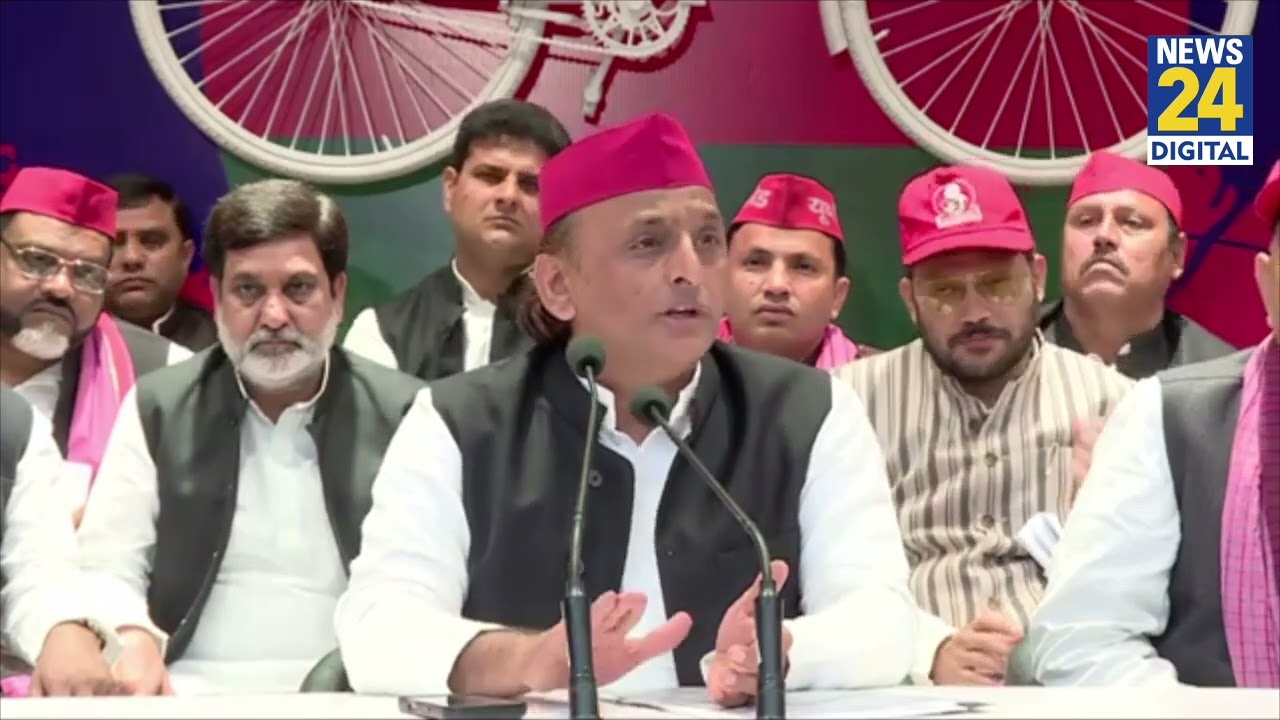Akhilesh Yadav ने Media को खूब सुनाया, EXIT POLLS पर भड़के अखिलेश
