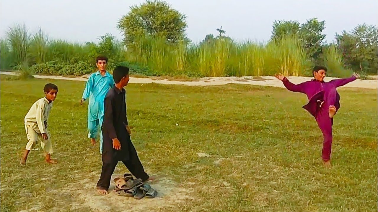 BANDAR KILLA - Funny Old Punjabi Traditional Game | Pakistan Village Life