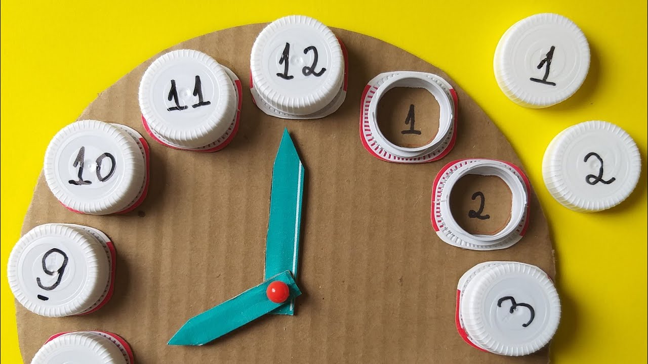 Relógio com recicláveis: Aprendendo a ler as horas