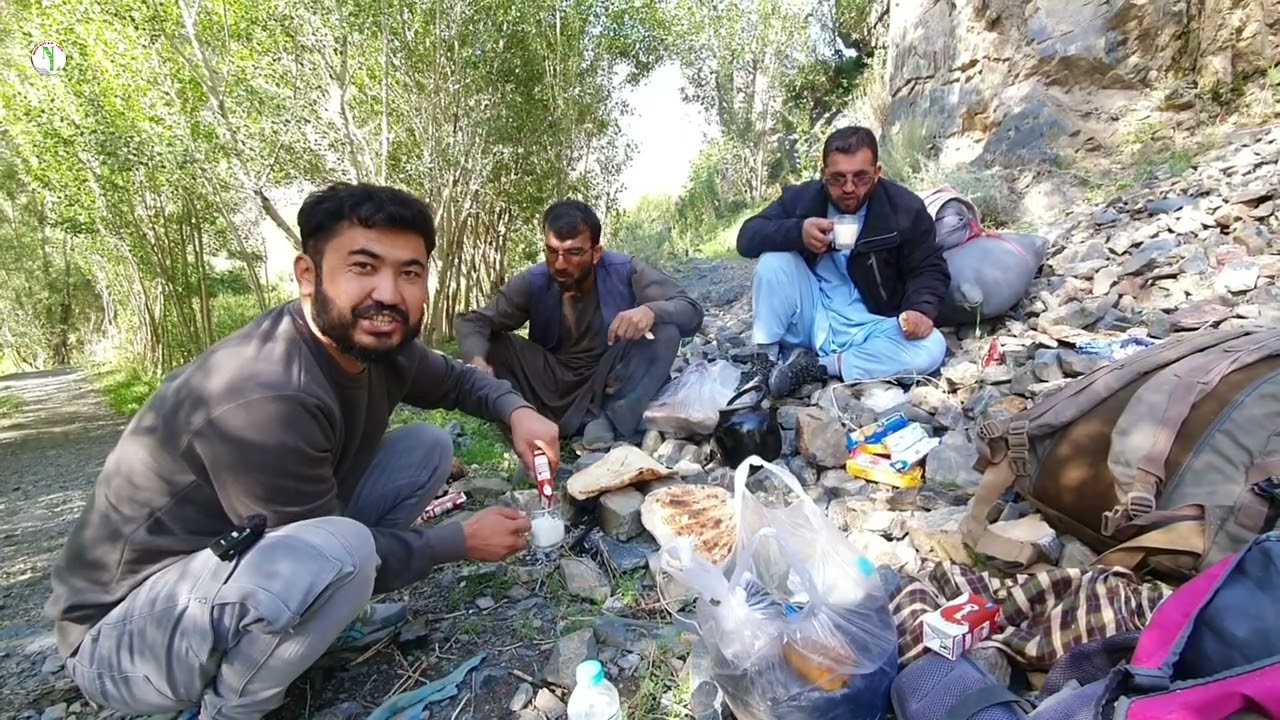 چای صبح ره د آخر دره سبز رسیدیم