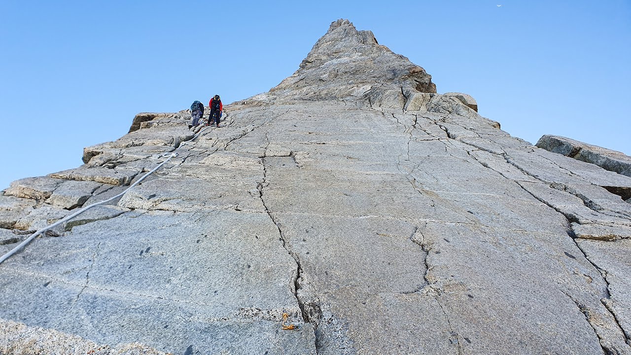 Dent du Géant, face SW | Free climbing