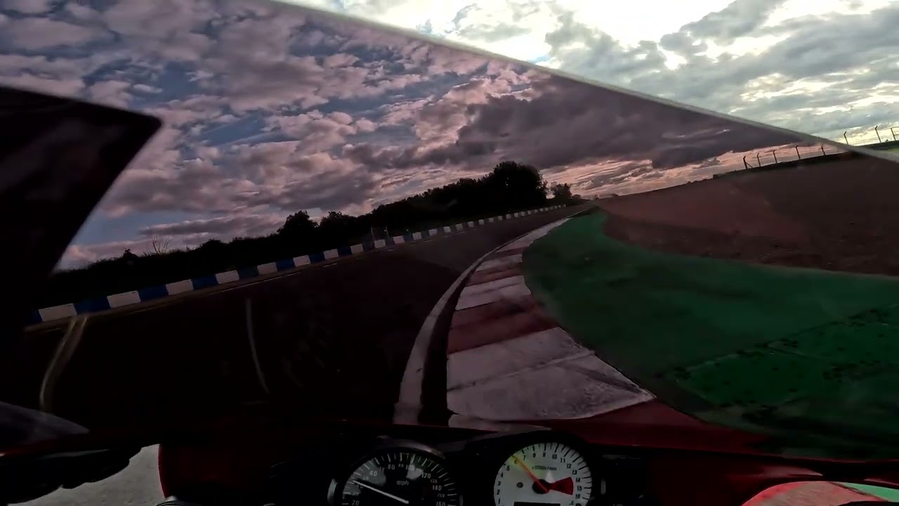 98 GSXR 600 SRAD Novice track day @ Donington 7/8/23 Part 2