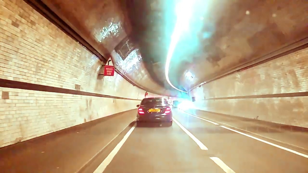 🚗 London Drive: Surrey Quays Shopping Centre to New Road | Stunning City Views! 🇬🇧✨