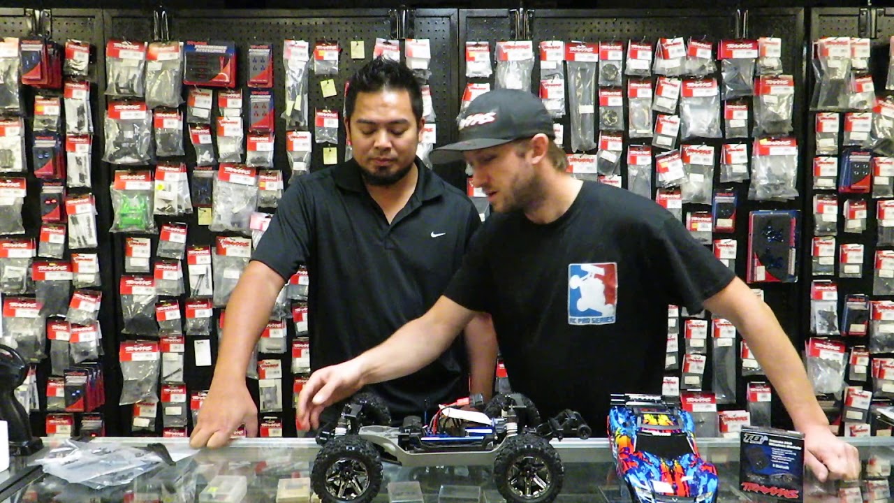Traxxas Rustler 4x4 VXL Unboxing and Test Drive