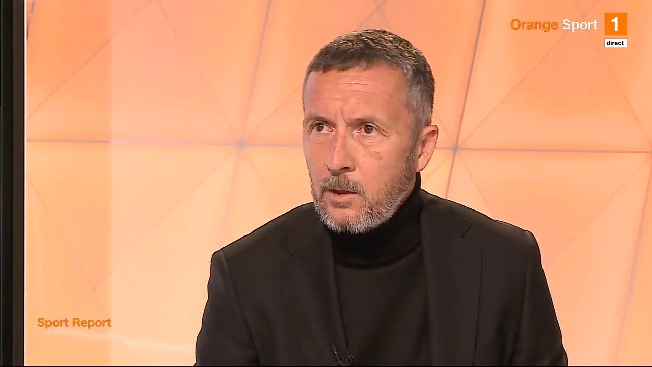 Meme: &rdquo;Petrescu s-a făcut de r&acirc;s. Cum să critici arbitrajul la un meci caritabil?&rdquo;