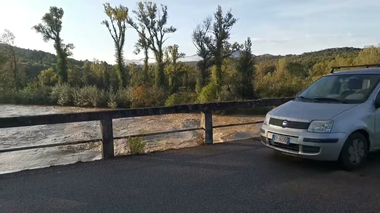 Piena fiume Cecina a Ponteginori.