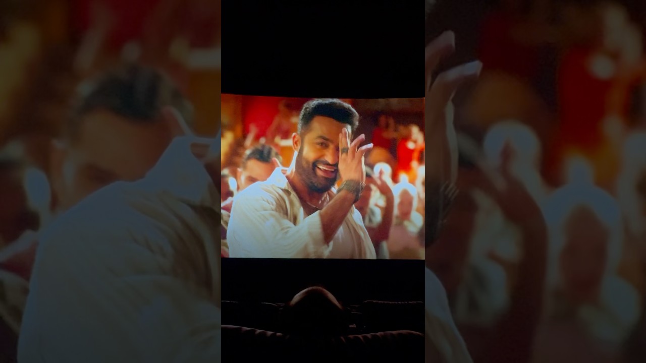War 2 #fdfs #imax #experience #ntr #hrithikroshan #war2