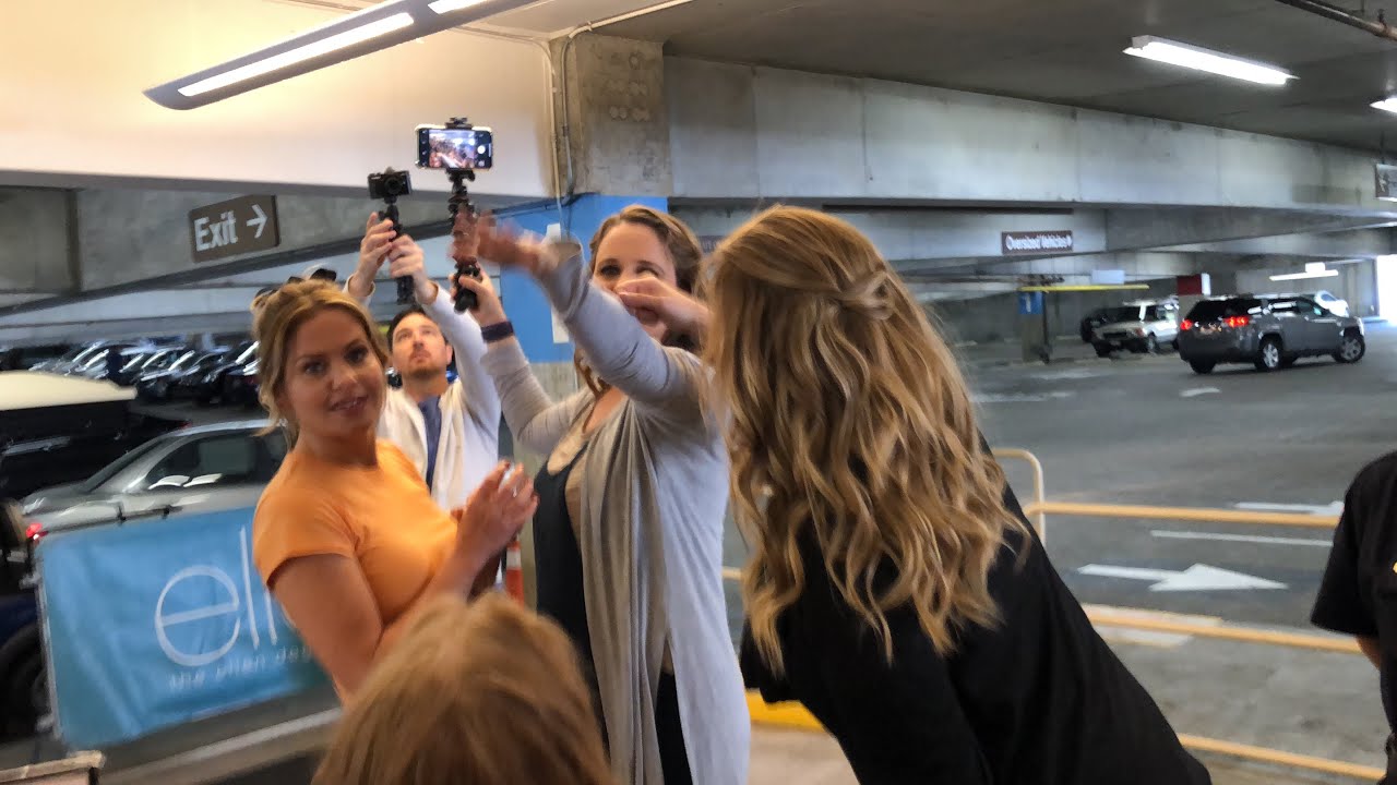 FULLER HOUSE TAPING SEASON 5 - Candace Cameron Bure, Andrea Barber and Jodie Sweetin Surprise Fans!