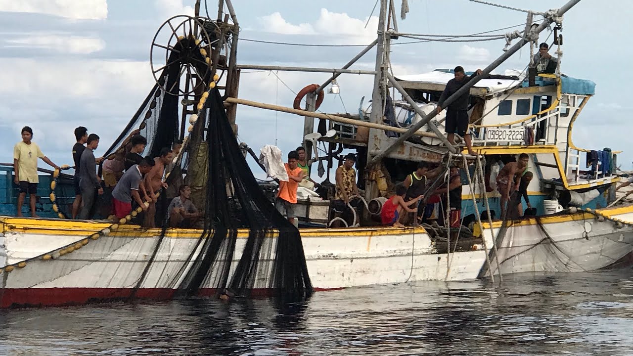 Grabe daming Huli nila/catch and sell/Asuncion fishing vessel