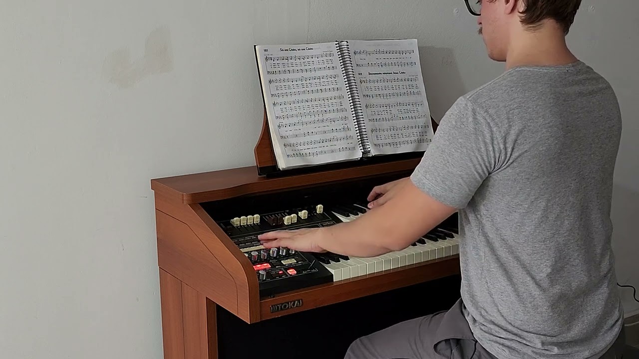 Hinário 5 - Culto - Hino 181 - Só em Cristo, só em Cristo - Órgão Tokai T1 Spinet