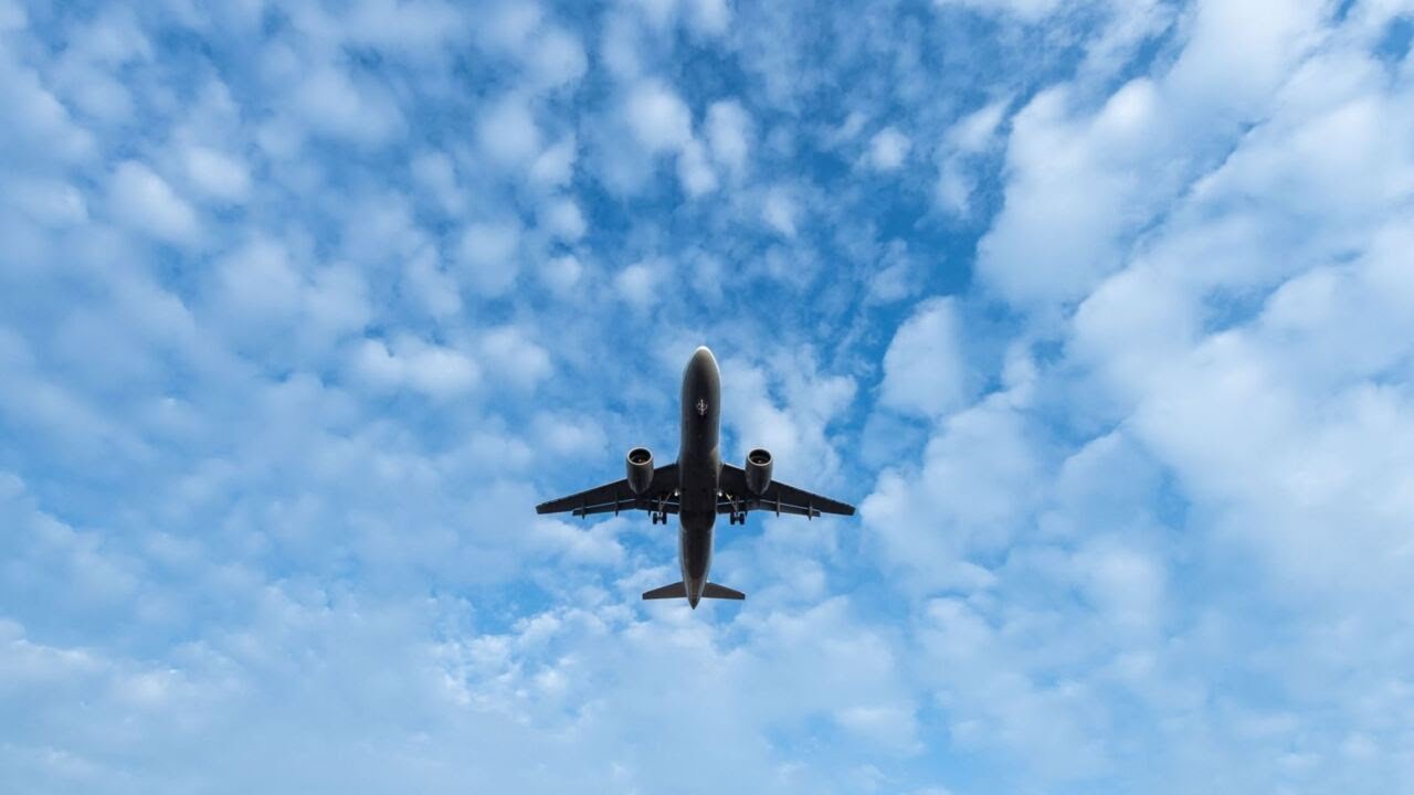 Power outage at Philippines airport leaves thousands stranded