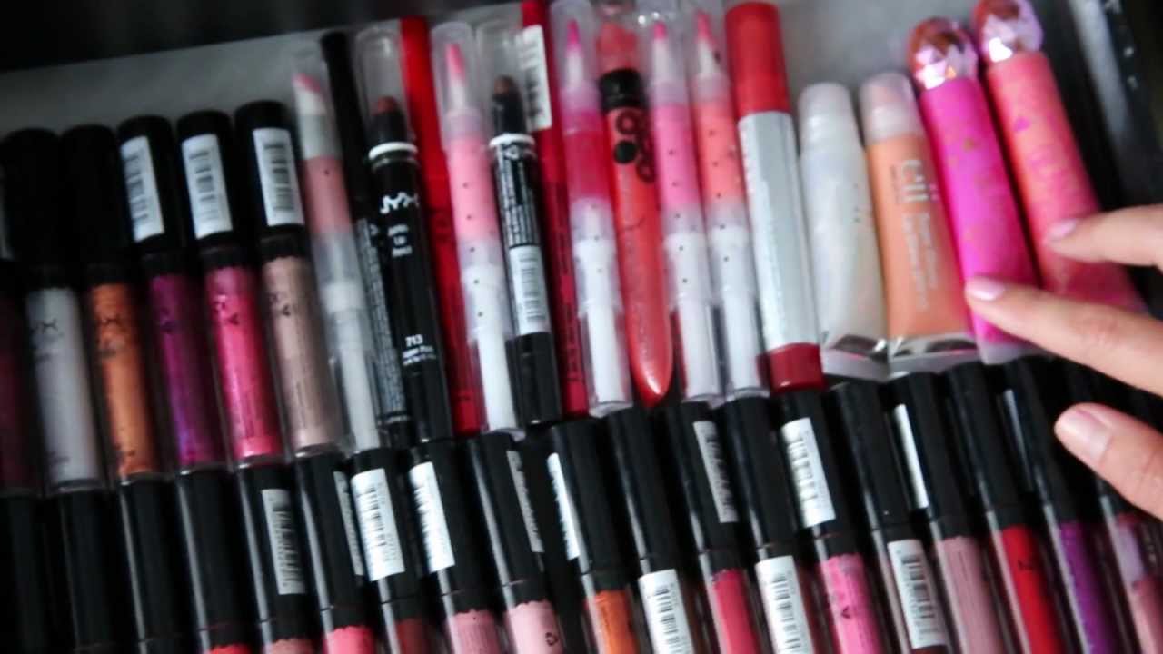 Makeup Collection and Vanity Tour!