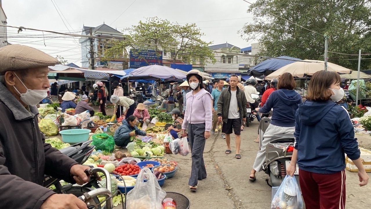 Early Morning at a Traditional Market in Northern Vietnam | Authentic Local Life