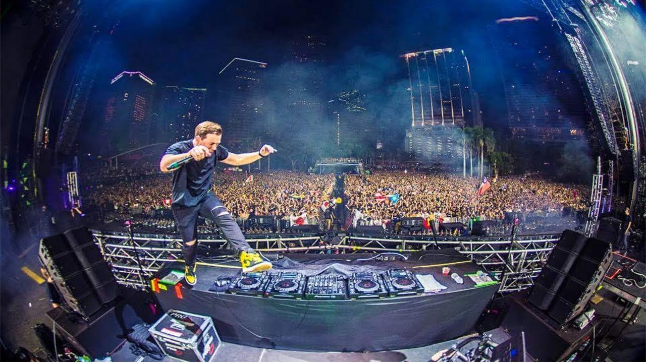 ID - ID (Hardwell Live At Ultra Music Festival 2018)