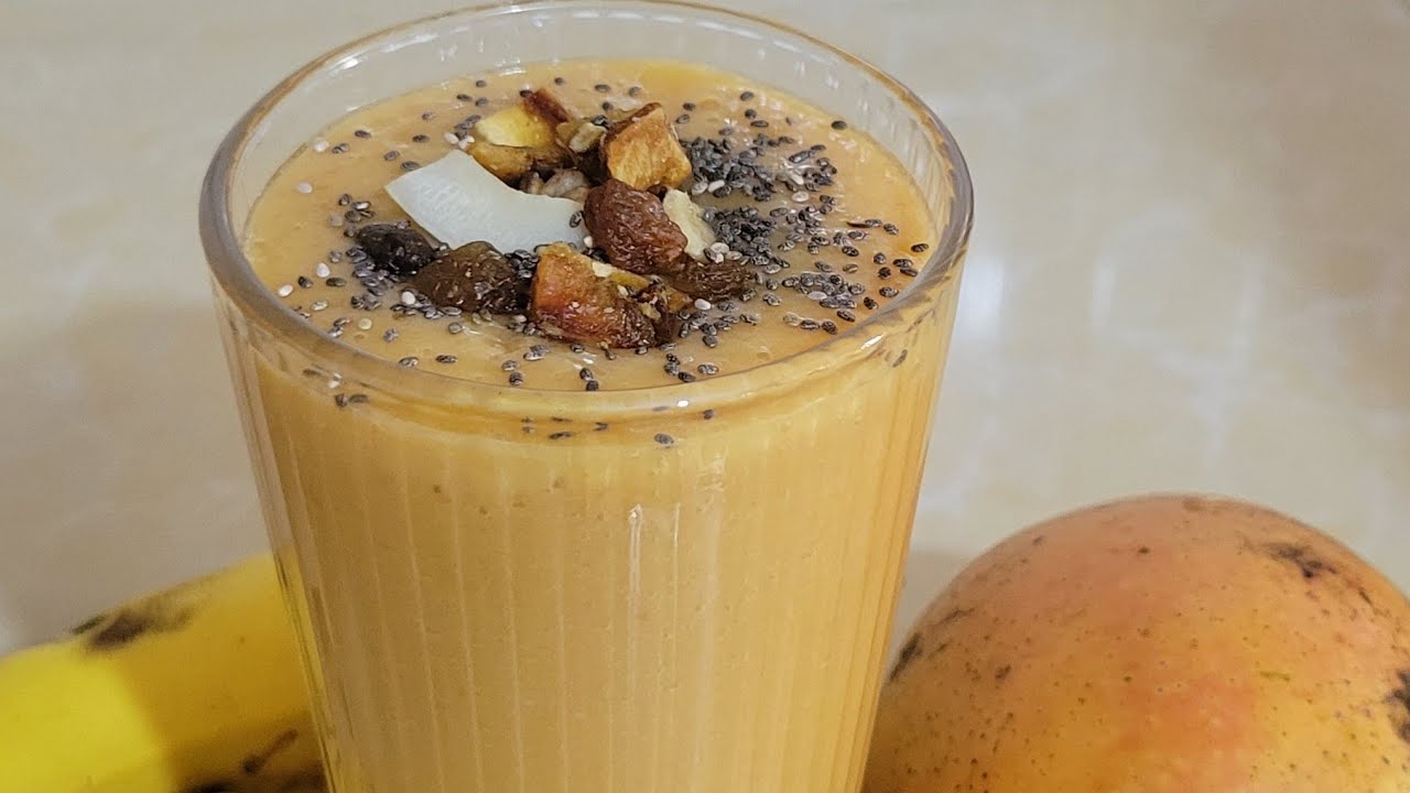 Mangoes and Bananas smoothie 