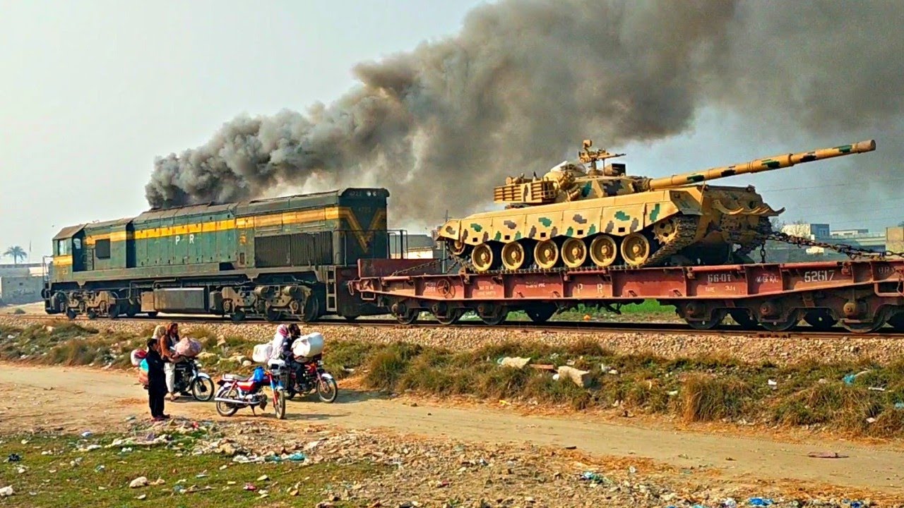Pride of Pakistan Railways GMU-30 4723 & 4713 Performing Special Tasks for Pak Army in Special Style