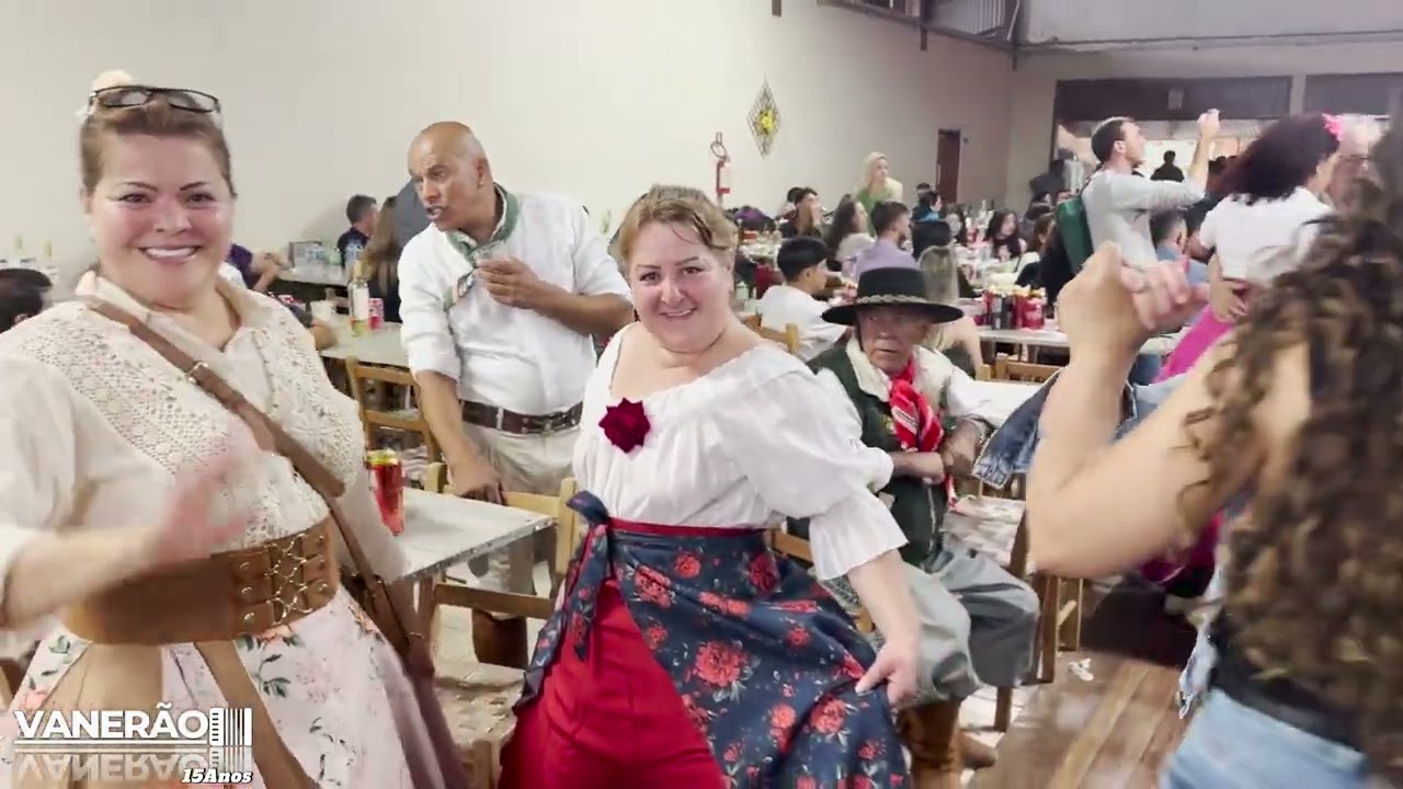 Grupo Vanerão no balanço da vaneira em São Jorge Mulada - Caxias do Sul RS