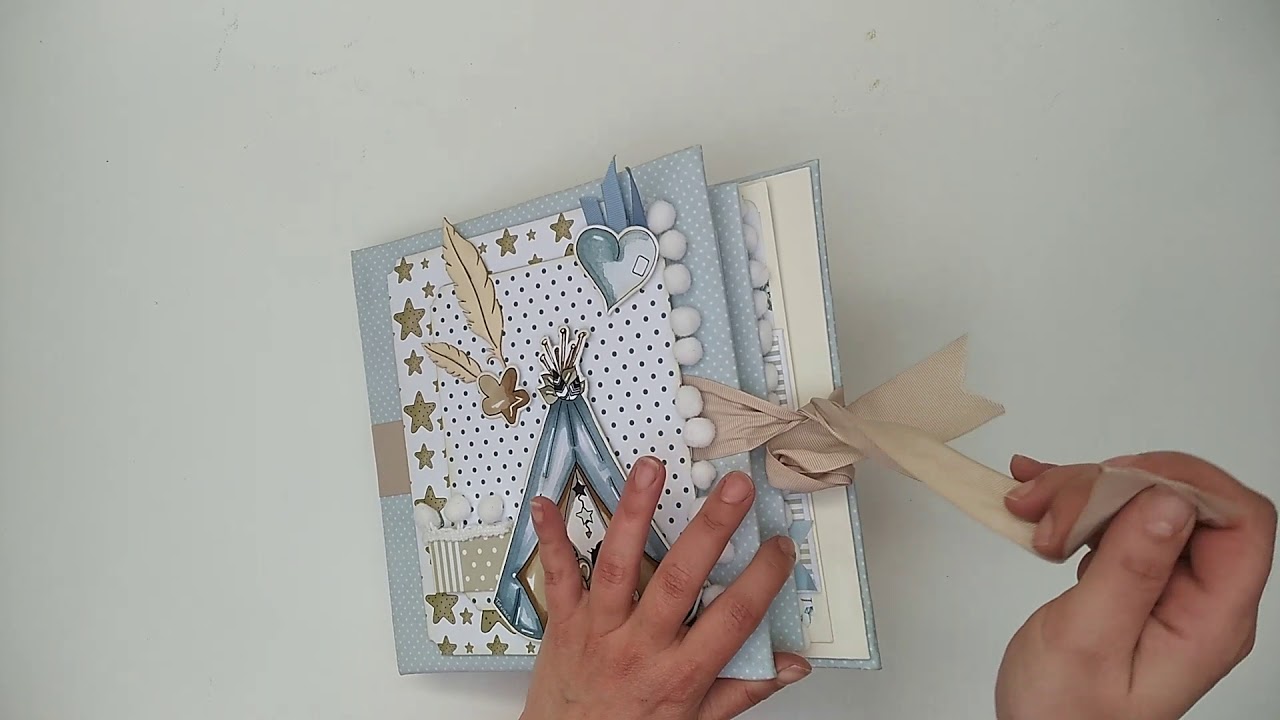 Álbum bebe con papeles Nuria Scrap &Tips